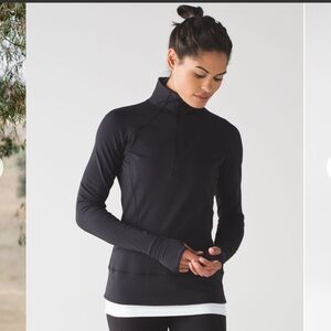 Lululemon Rush Hour 1/2 Zip
Black